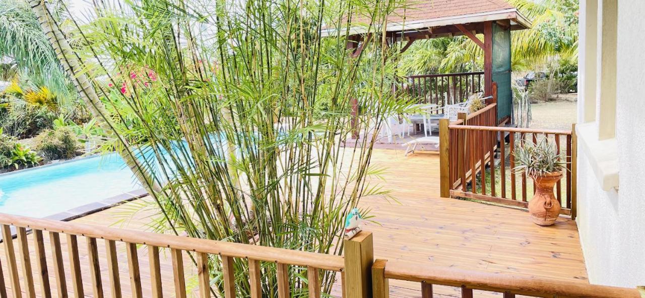 La Villa Emeraude 04 Etoiles Сен-Франсуа Экстерьер фото