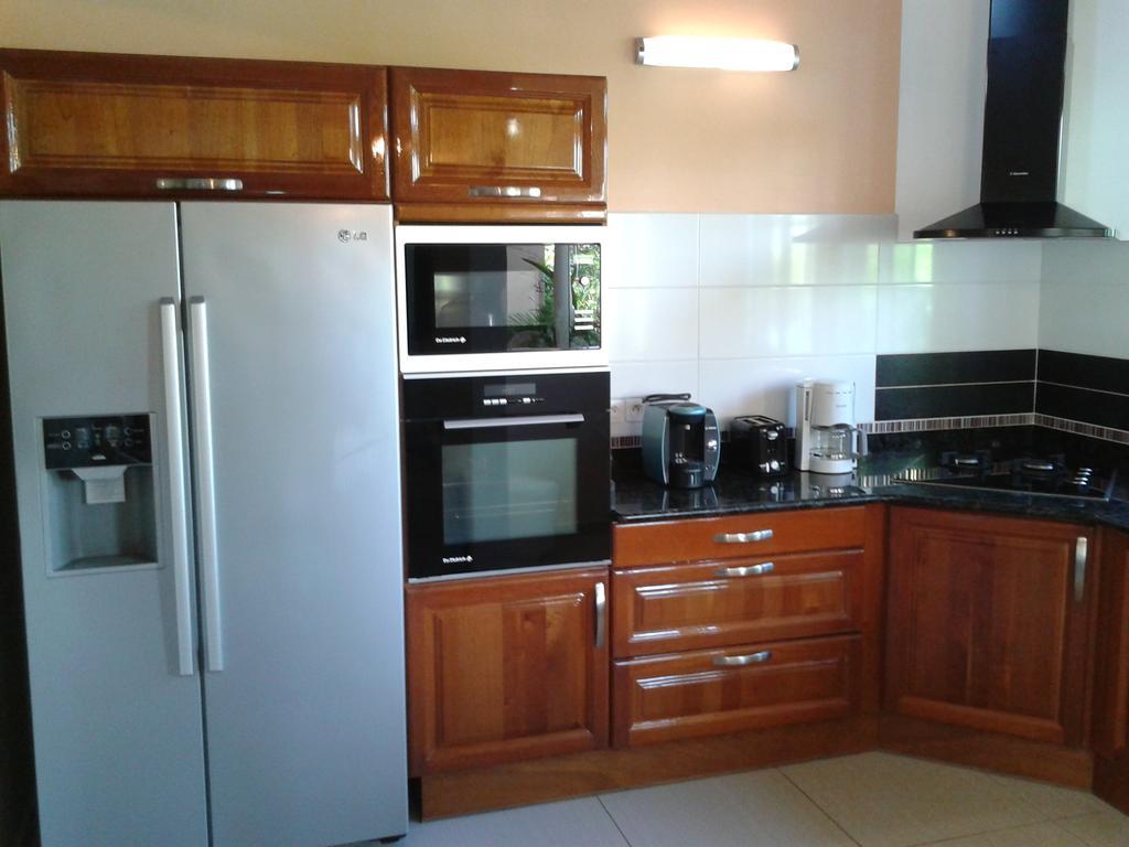 La Villa Emeraude 04 Etoiles Сен-Франсуа Экстерьер фото
